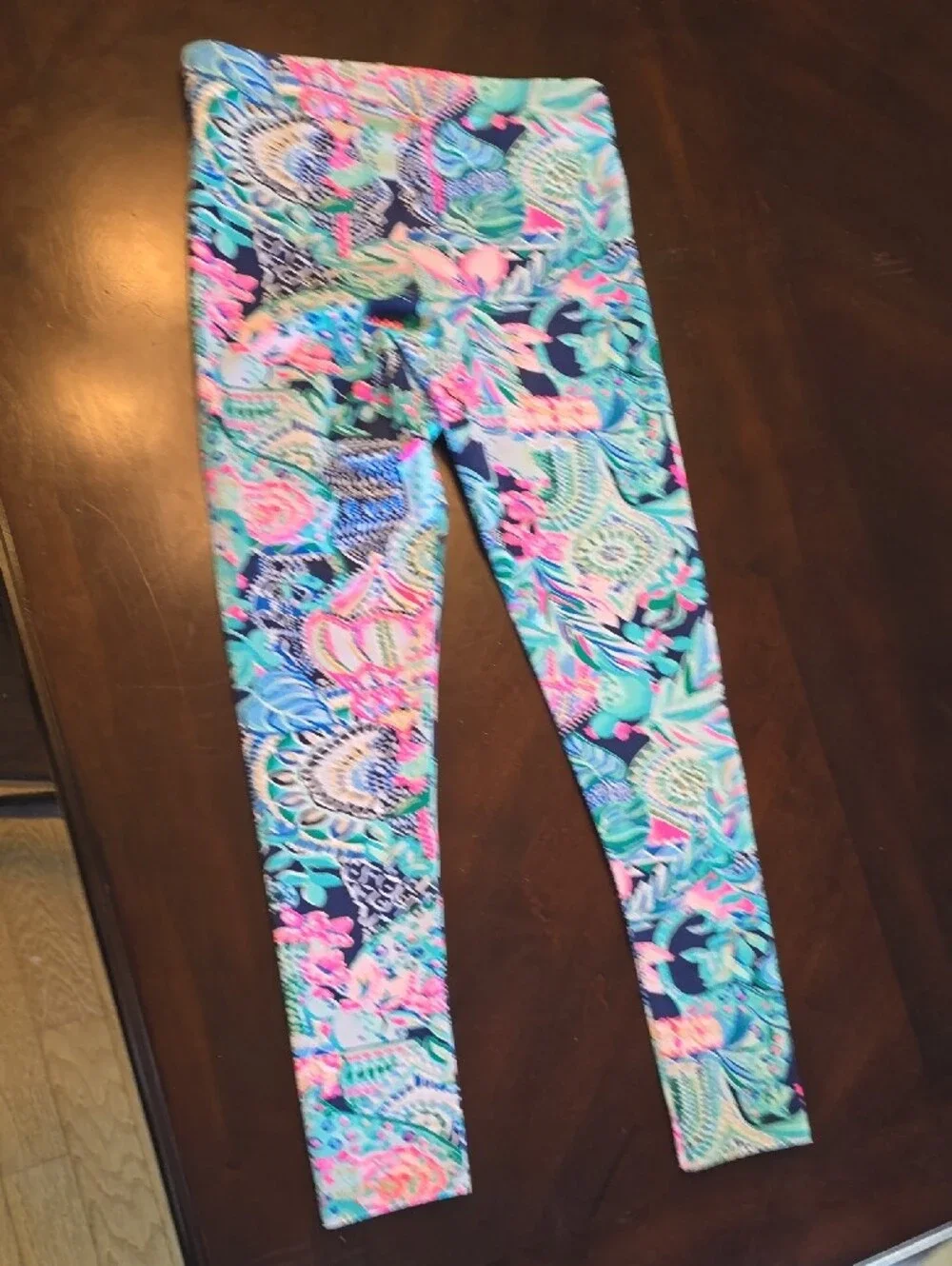 Lilly Pulitzer Navy Leggings with Turquoise, Pink & Green Floral Print NWOT